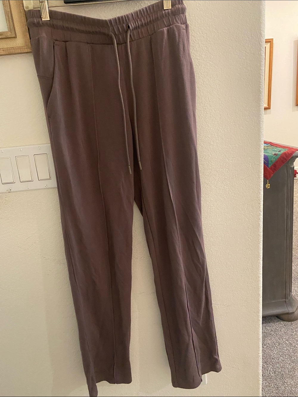 Women’s Drawstring Lounge Pants in Taupe